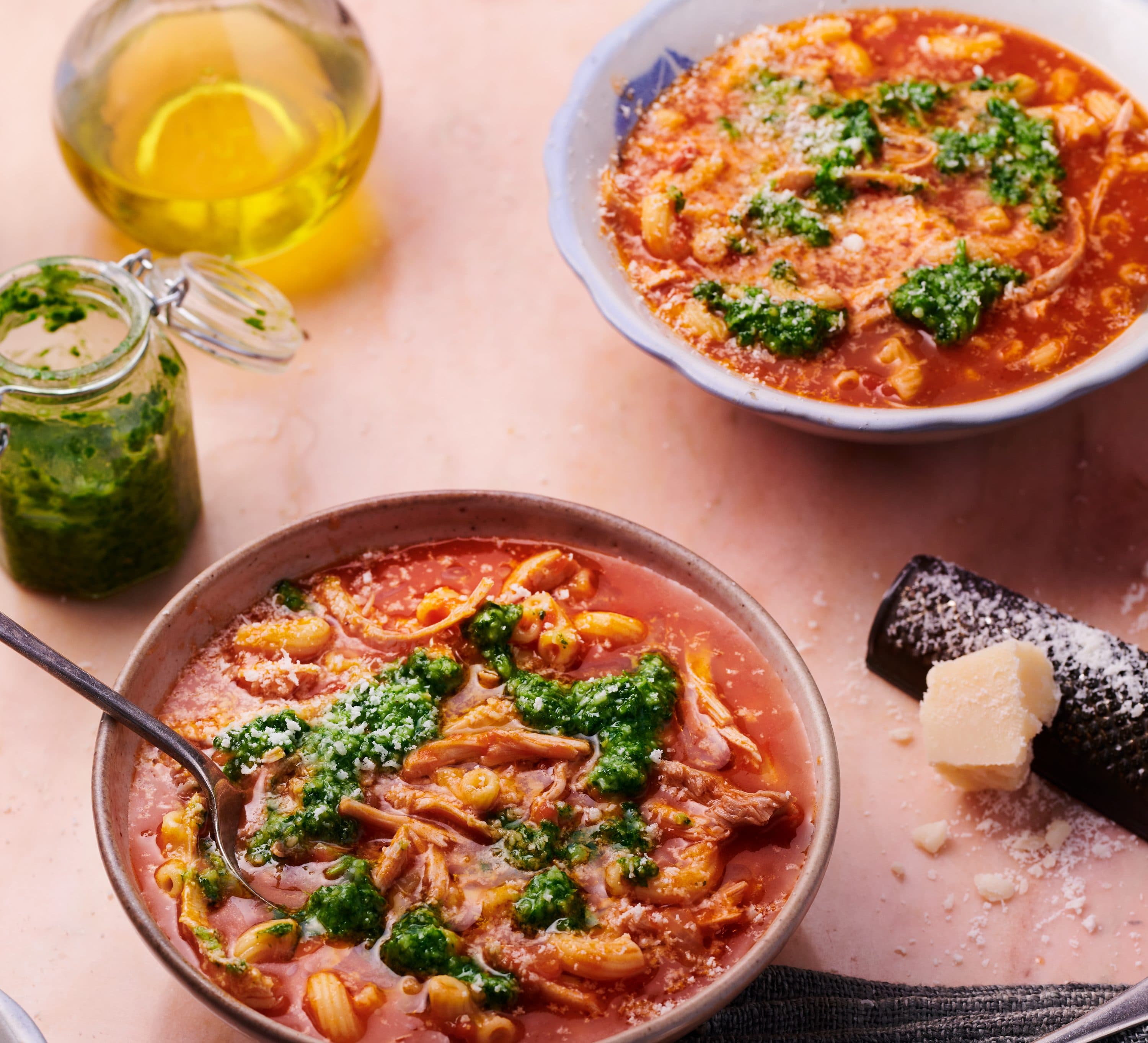 Chicken, pasta & pesto chunky soup